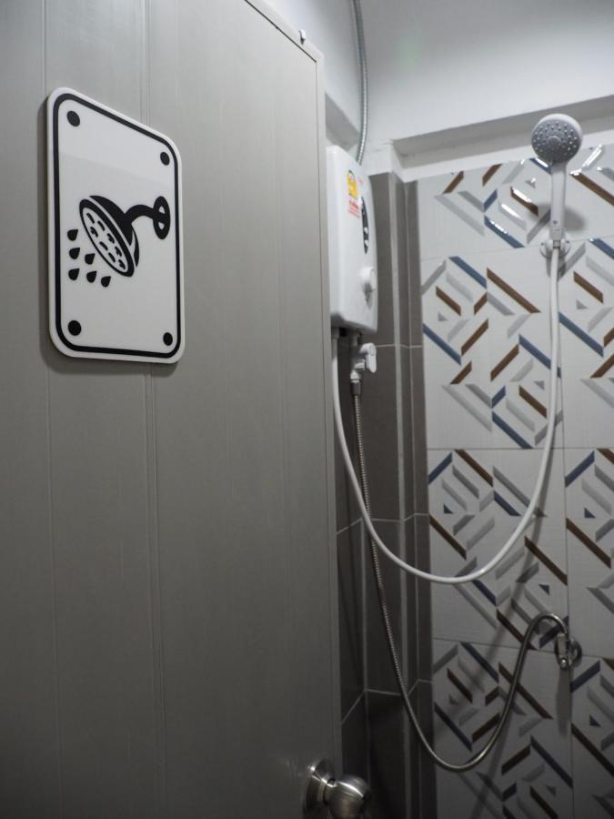 Prachan Hostel تونغ سالا المظهر الخارجي الصورة